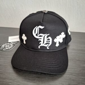 Gorra negra múltiples curces